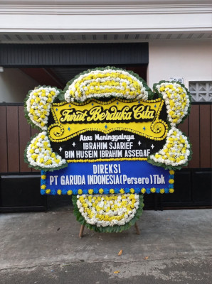 Papan Bunga Duka di Rongga